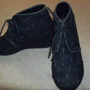 Toms Boots-Black/Print Suede-7 1/2 Med Width-Worn a Couple of Times-Great Shape!